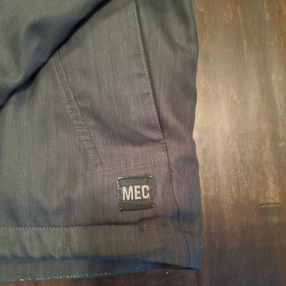 MEC Men's Jacket ✨ - Picture 8 of 8